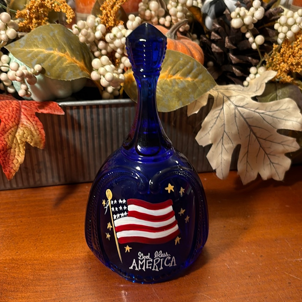 Fenton Stars & Stripes God Bless America Ring Cobalt Bell Signed by J Lutshaw